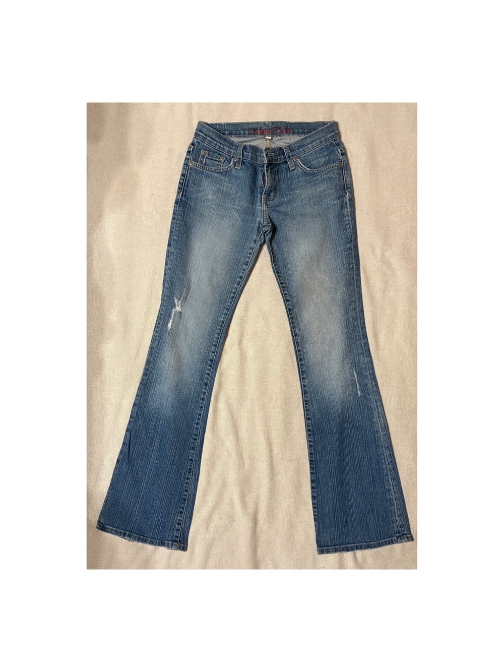 Women's Medium Blue Flare Jeans — Classic Flared Fit